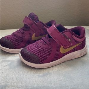 Baby girl Nike’s